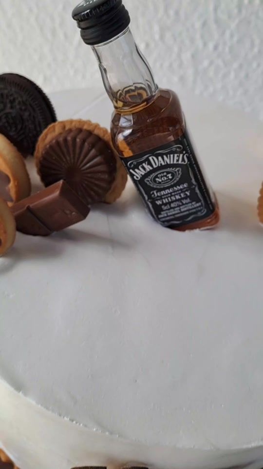 TikTok video thumbnail by cakelandiakv