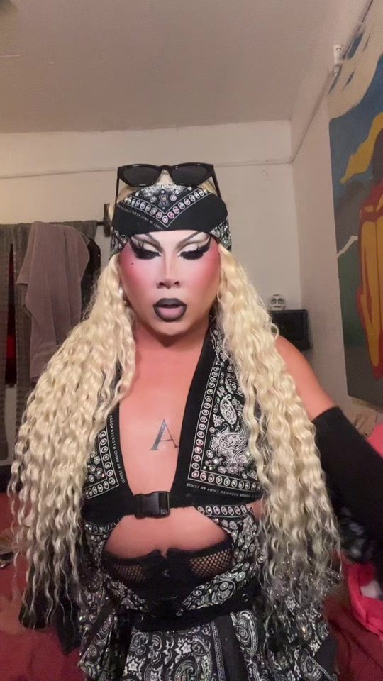 TikTok video thumbnail by alexaqueenmx