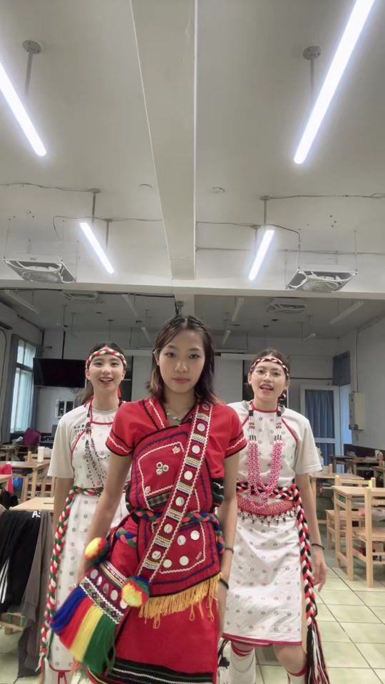 TikTok video thumbnail by lyu_celine