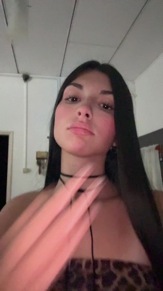 TikTok video thumbnail by _meelividaal