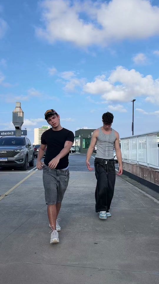 TikTok video thumbnail by antonymell0