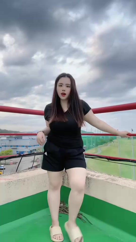 TikTok video thumbnail by lantao.style44