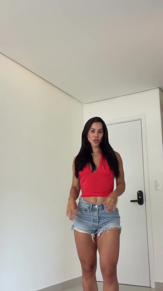 TikTok video thumbnail by larissatomasia