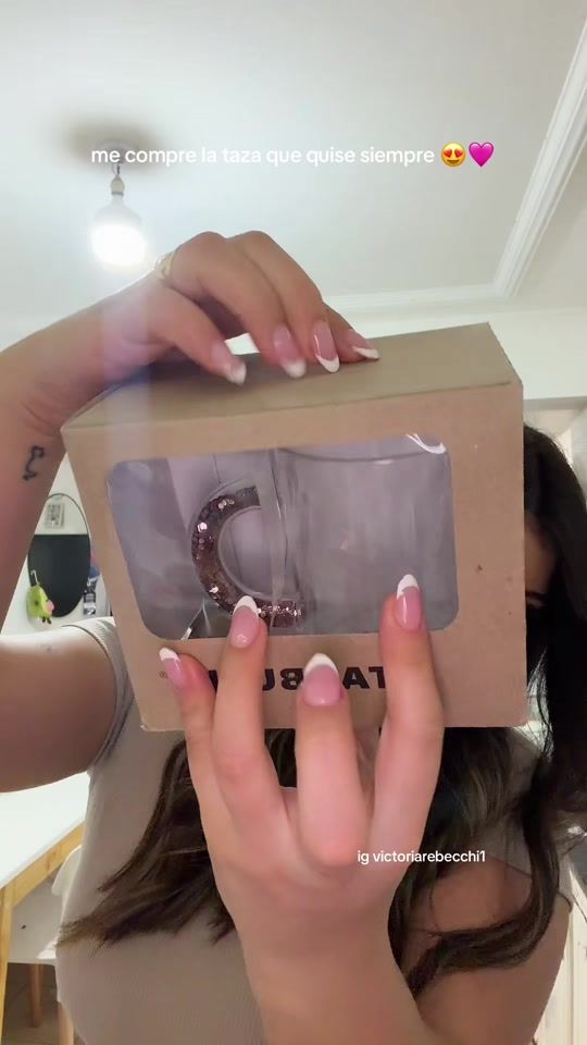 TikTok video thumbnail by victoriareb_