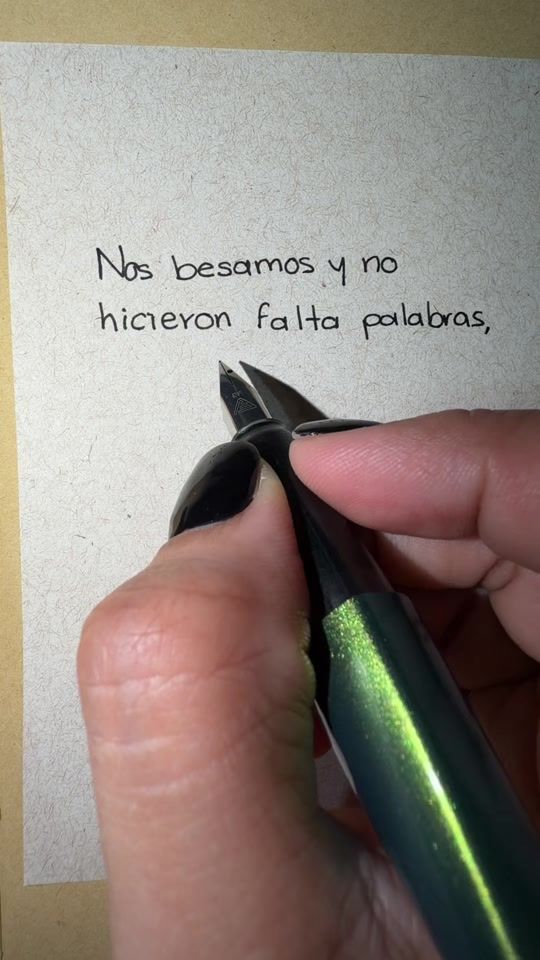 TikTok video thumbnail by crisfecnotas