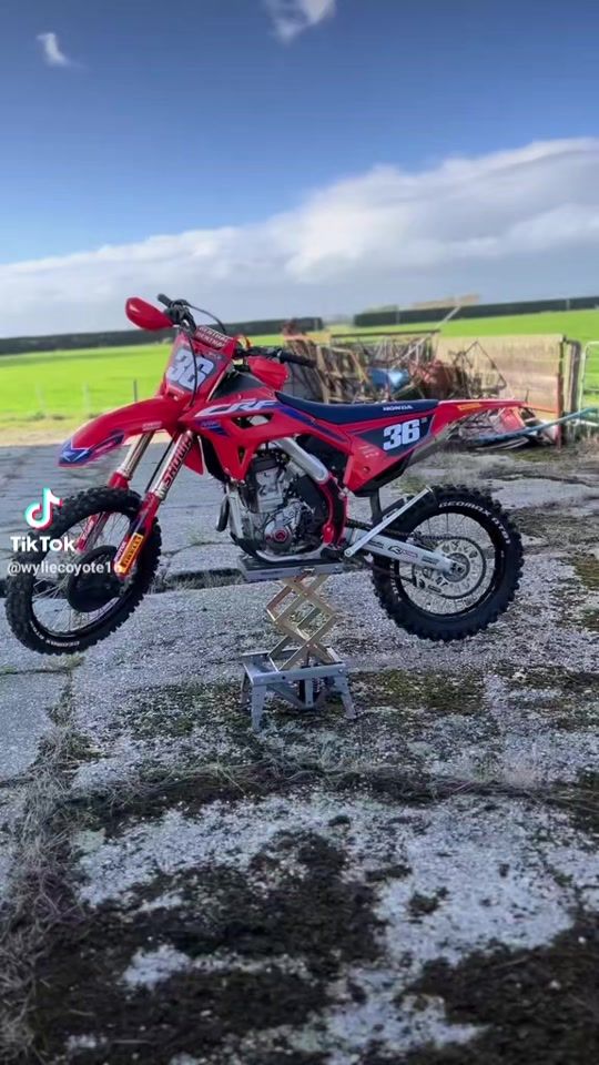 TikTok video thumbnail by un4seendecals