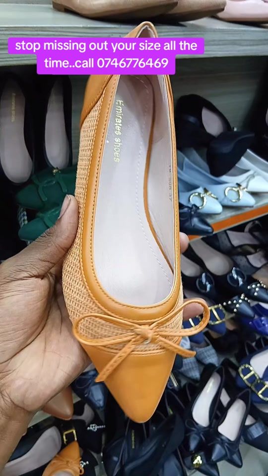 TikTok video thumbnail by emirateshoescollection