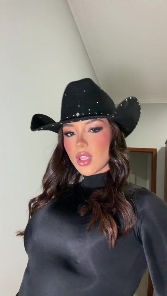 TikTok video thumbnail by raffaelasouza_