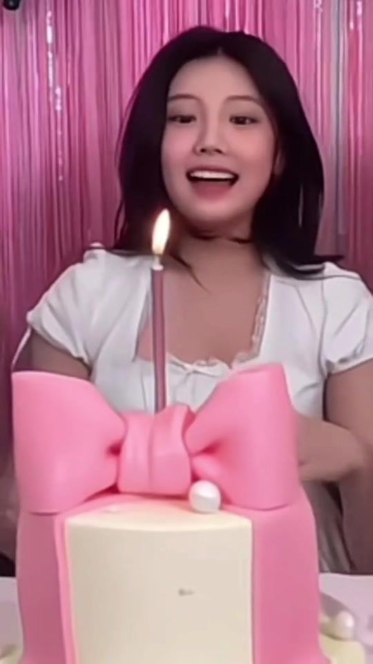 TikTok video thumbnail by .muffinseunn
