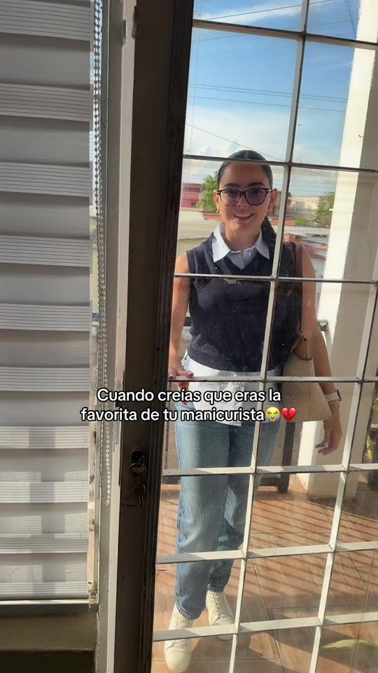 TikTok video thumbnail by valerialarosa93