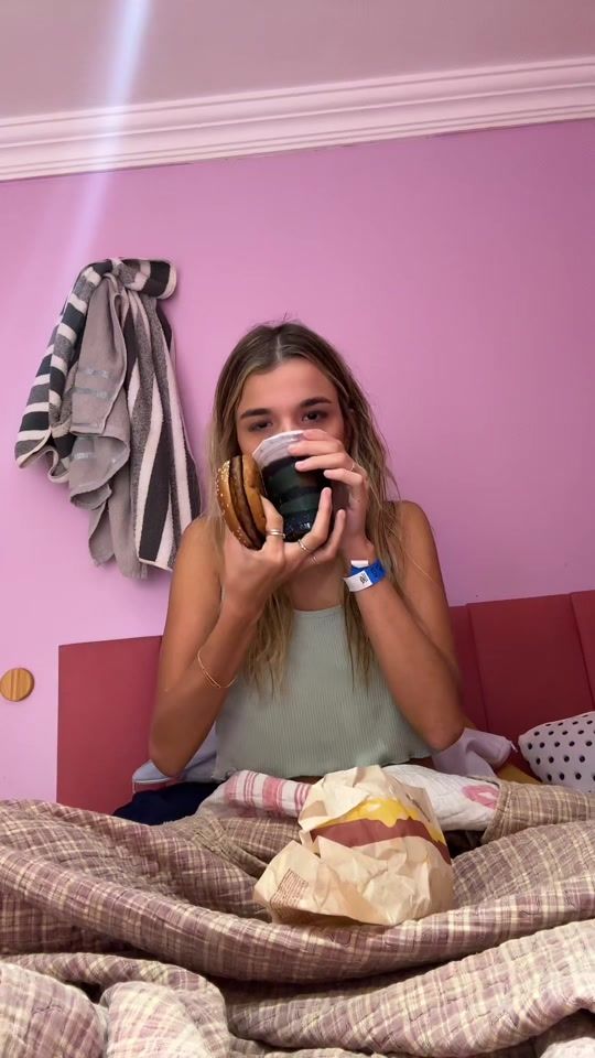 TikTok video thumbnail by saranog05_
