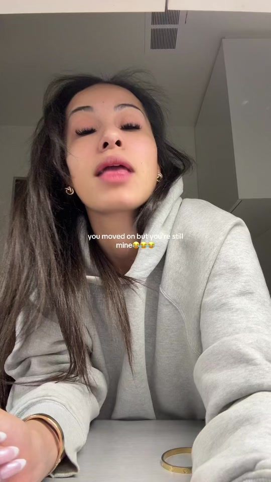 TikTok video thumbnail by elleniamioni