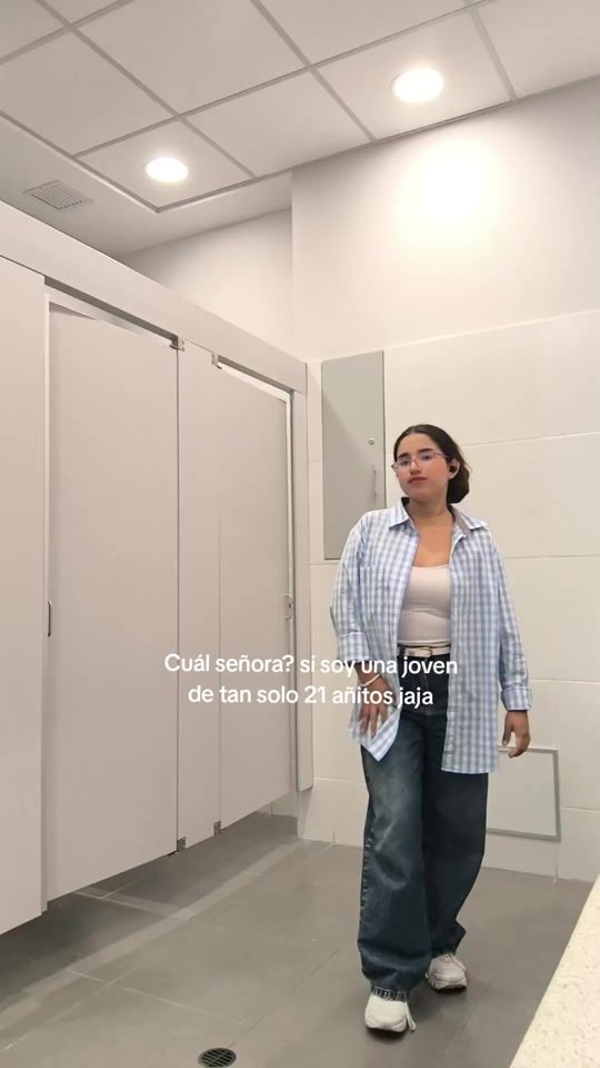 TikTok video thumbnail by rousmakeup6