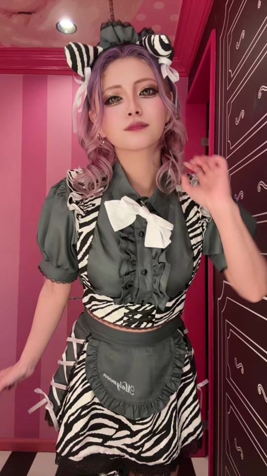 TikTok video thumbnail by nono_burlesque