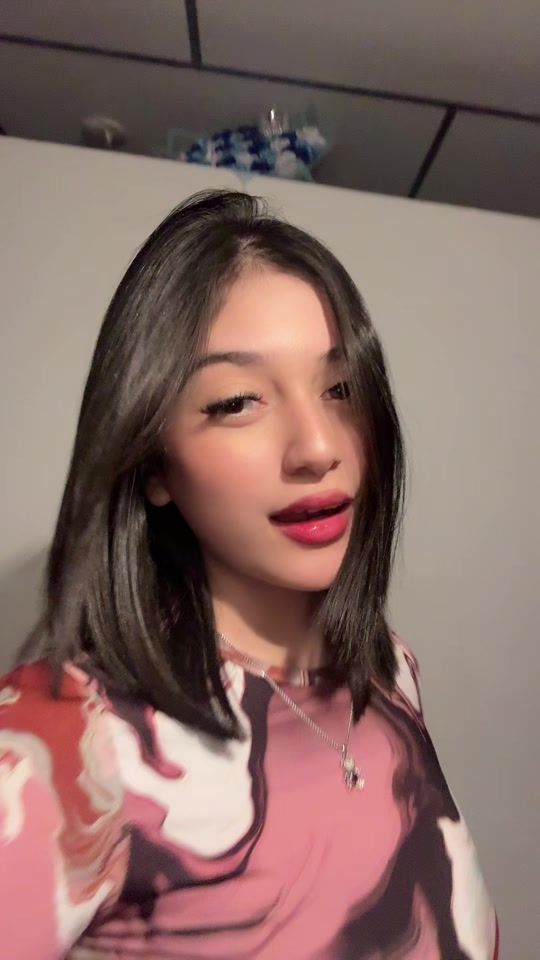 TikTok using LA FALDA