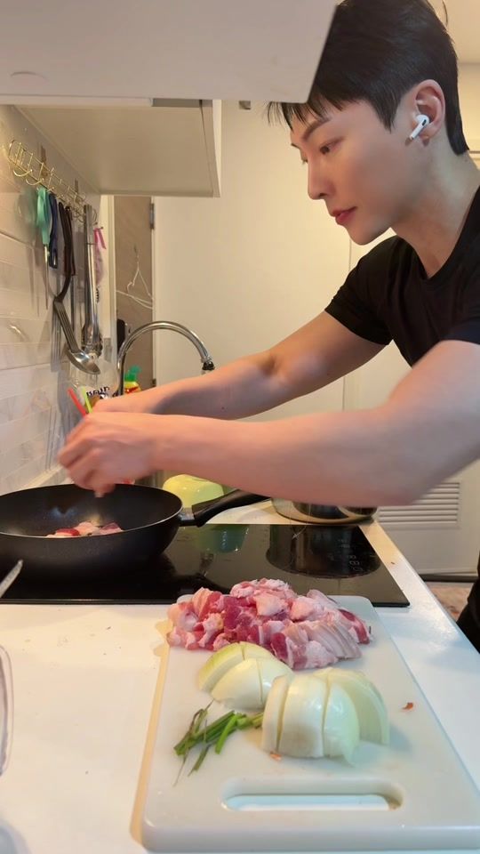 TikTok video thumbnail by bigbro_oppa