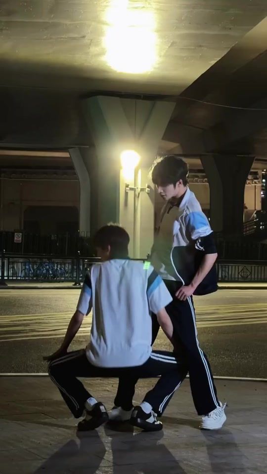 TikTok video thumbnail by facelike.cn