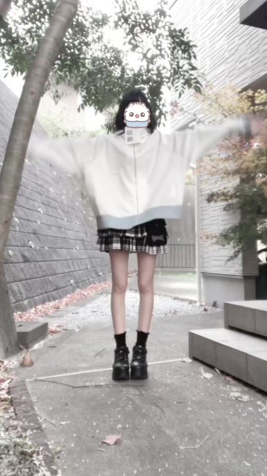 TikTok video thumbnail by r18qb
