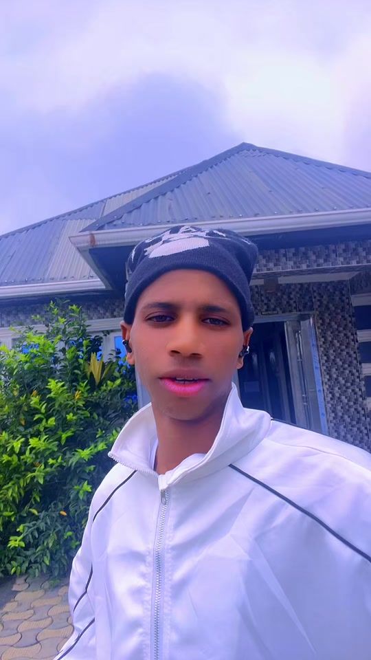 TikTok video thumbnail by sadiq.skboy5