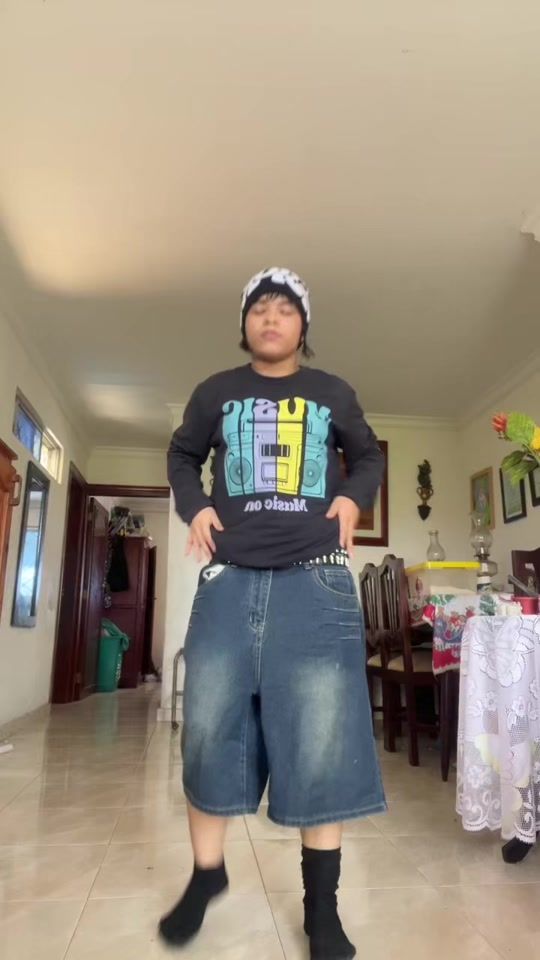 TikTok video thumbnail by lalaloovem