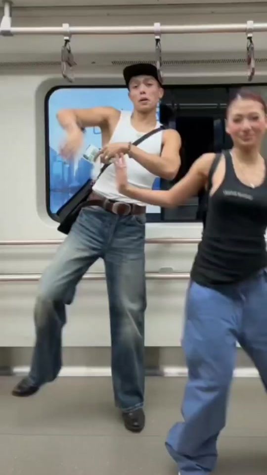 TikTok video thumbnail by dancinglists