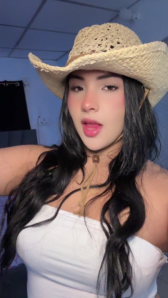 TikTok video thumbnail by barbiefer_