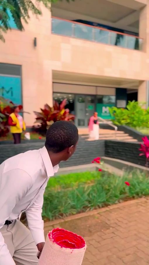 TikTok video thumbnail by redcarpetmove