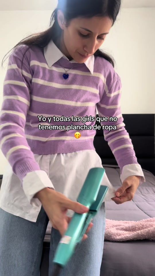 TikTok using La Camisa Negra