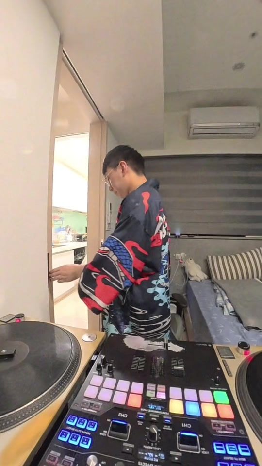TikTok video thumbnail by djekko2