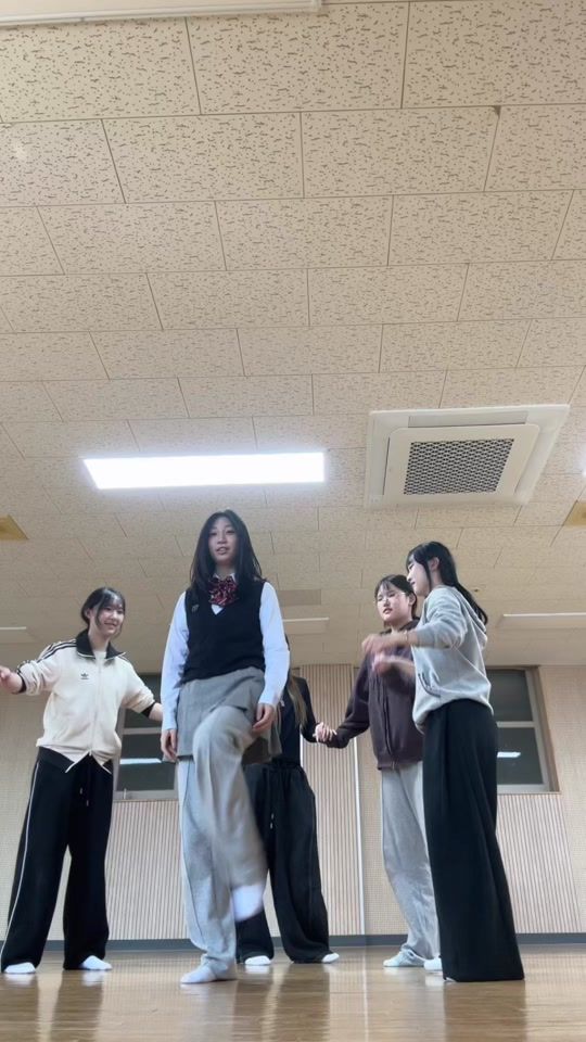 TikTok video thumbnail by su.uum