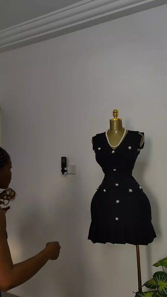 TikTok video thumbnail by thequeenscloset
