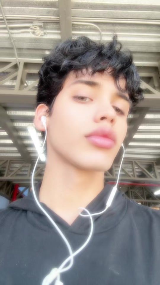TikTok video thumbnail by maxhuzzz
