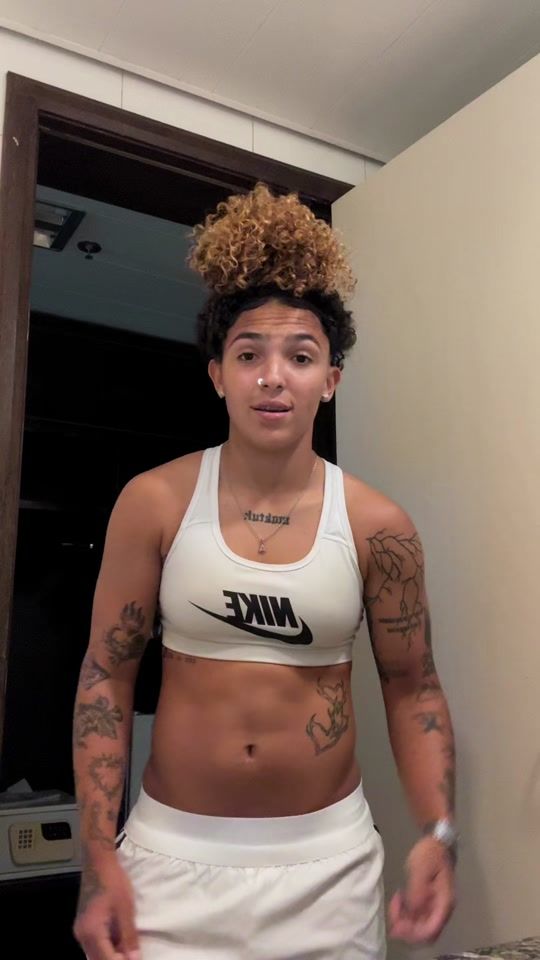 TikTok video thumbnail by mirella.santos_06