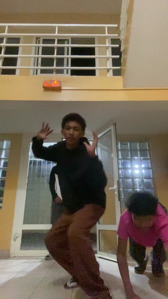 TikTok video thumbnail by hundrybrrr