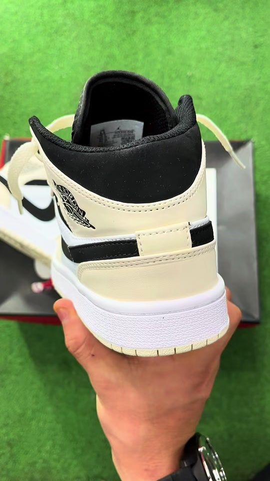 TikTok video thumbnail by dyn.sneakers