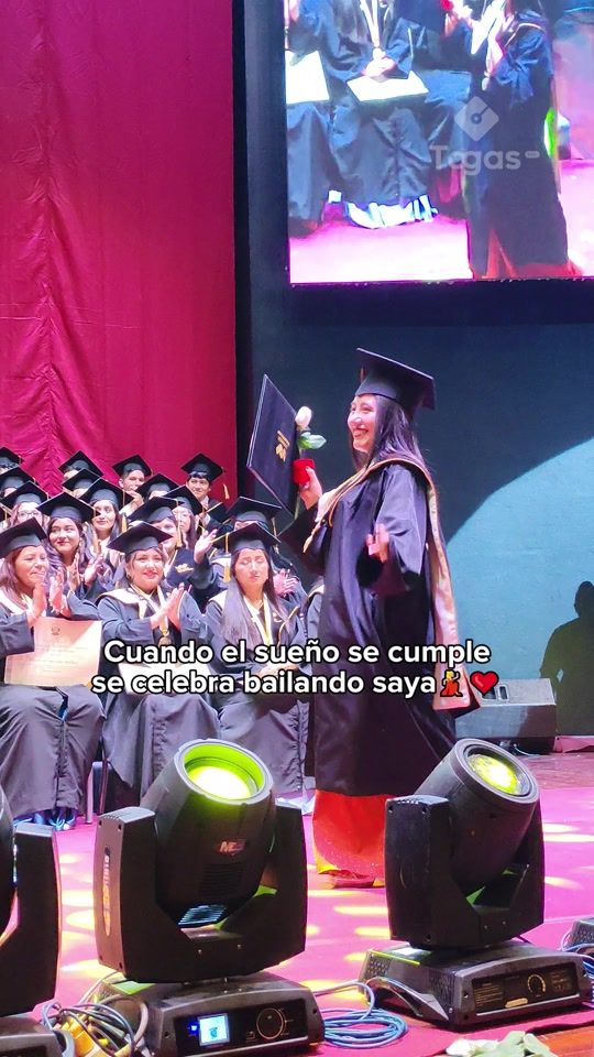 TikTok video thumbnail by togasservicegraduaciones