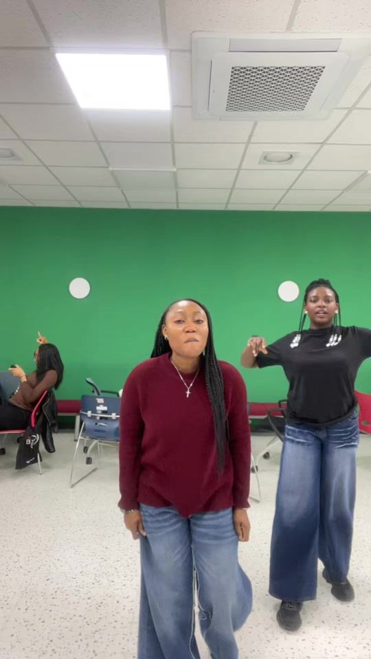 TikTok video thumbnail by vickyforr