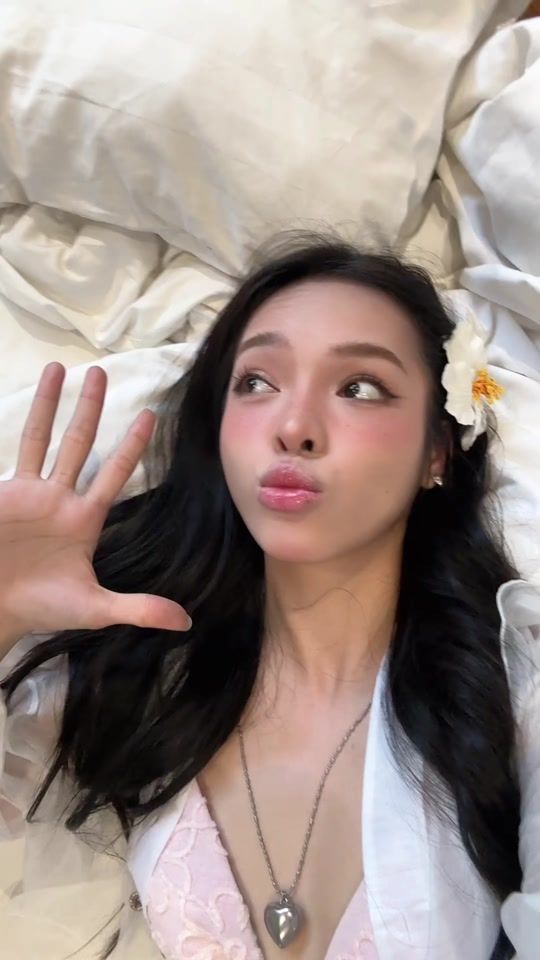 TikTok video thumbnail by pinkbunnysinger