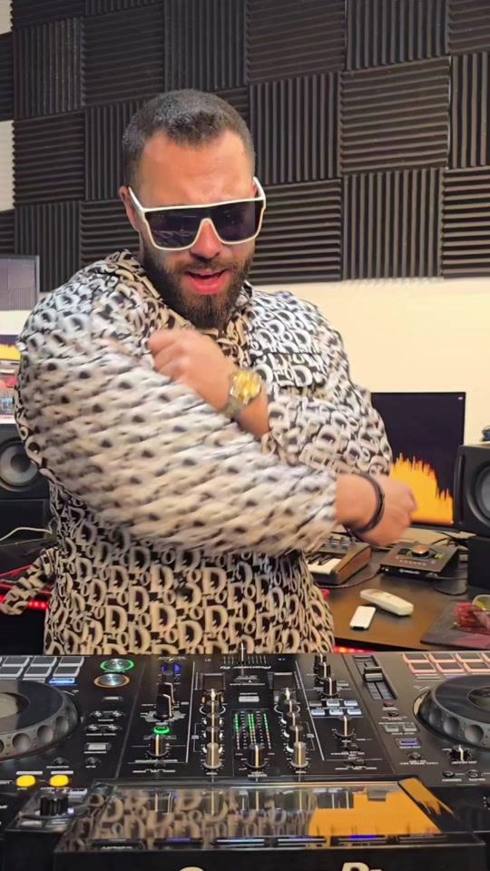 TikTok video thumbnail by djnezarj