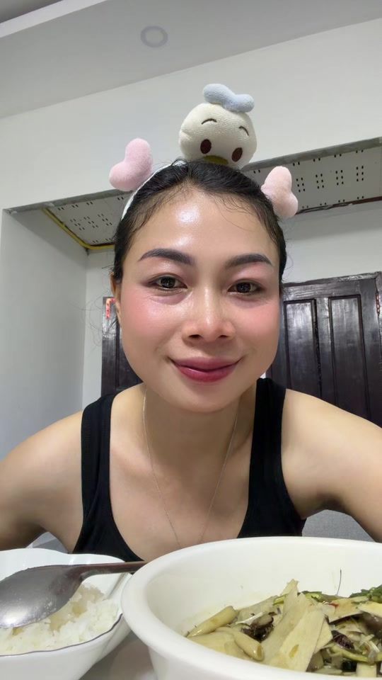 TikTok video thumbnail by phone.buavanhsai