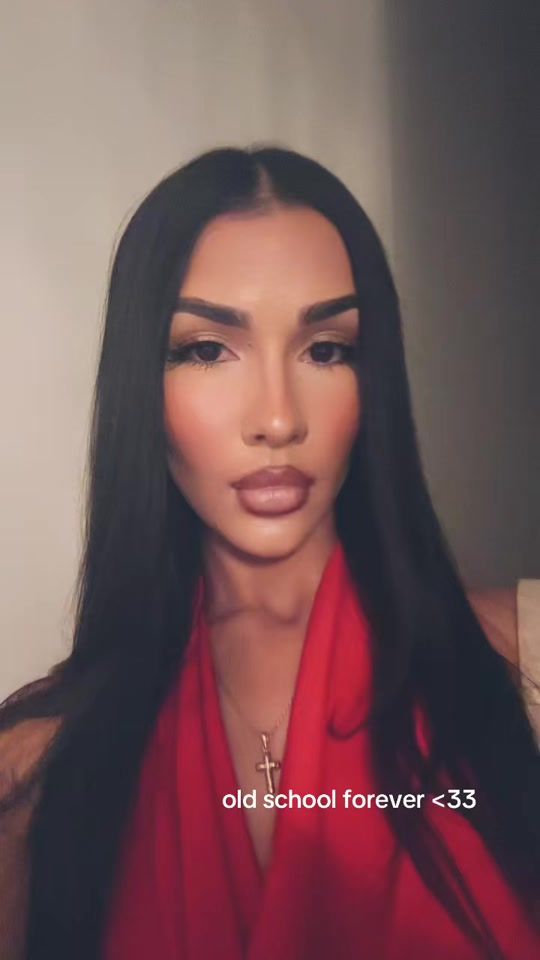 TikTok video thumbnail by elleni.el