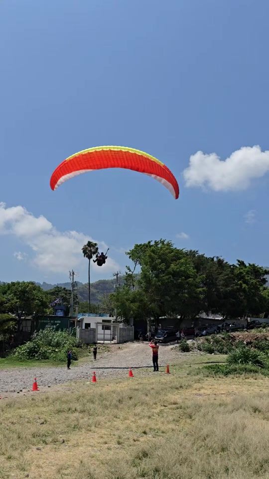 TikTok video thumbnail by parapente_atitlan