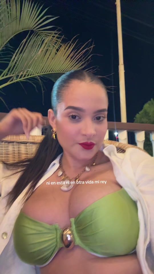 TikTok video thumbnail by adelaidalanderol