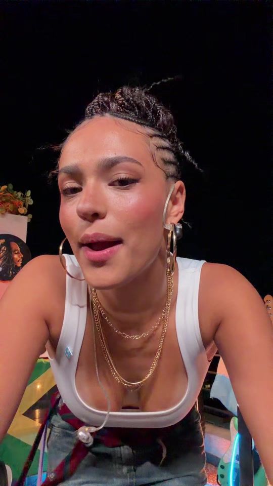 TikTok video thumbnail by avrilareste
