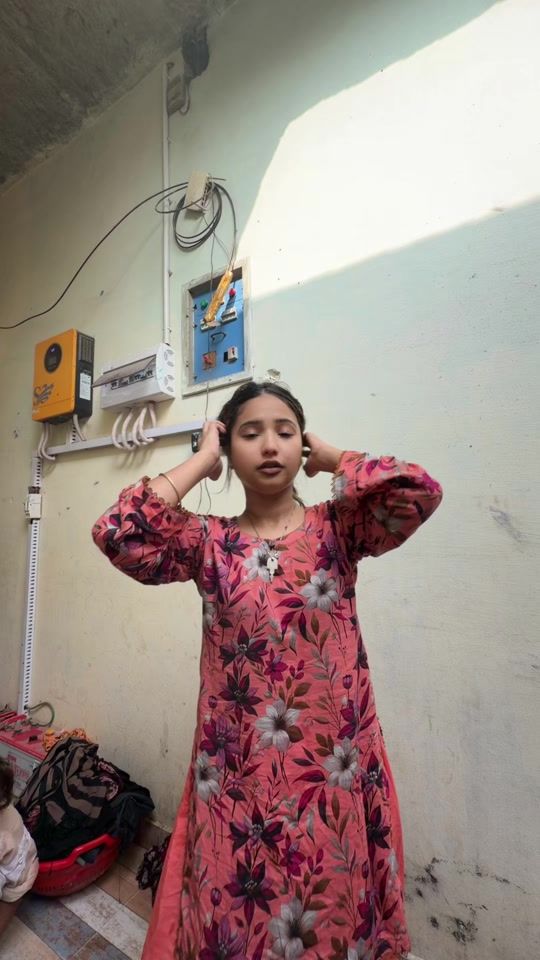 TikTok using Illegal Weapon