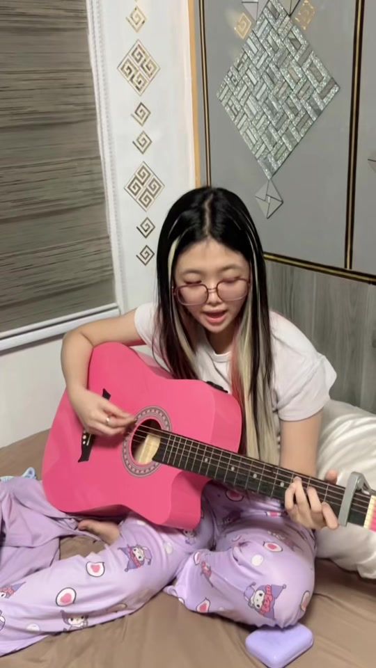 TikTok video thumbnail by elyjulian__