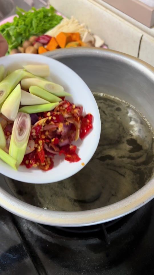 TikTok video thumbnail by moo_ton