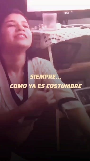 TikTok using Simplemente Amigos