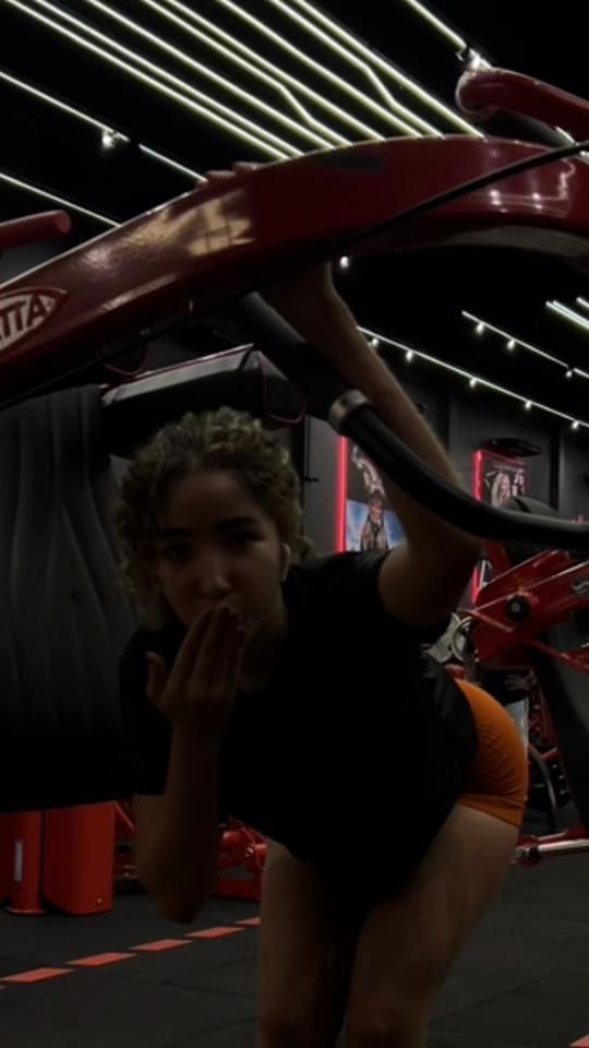 TikTok video thumbnail by liviamayracoutos