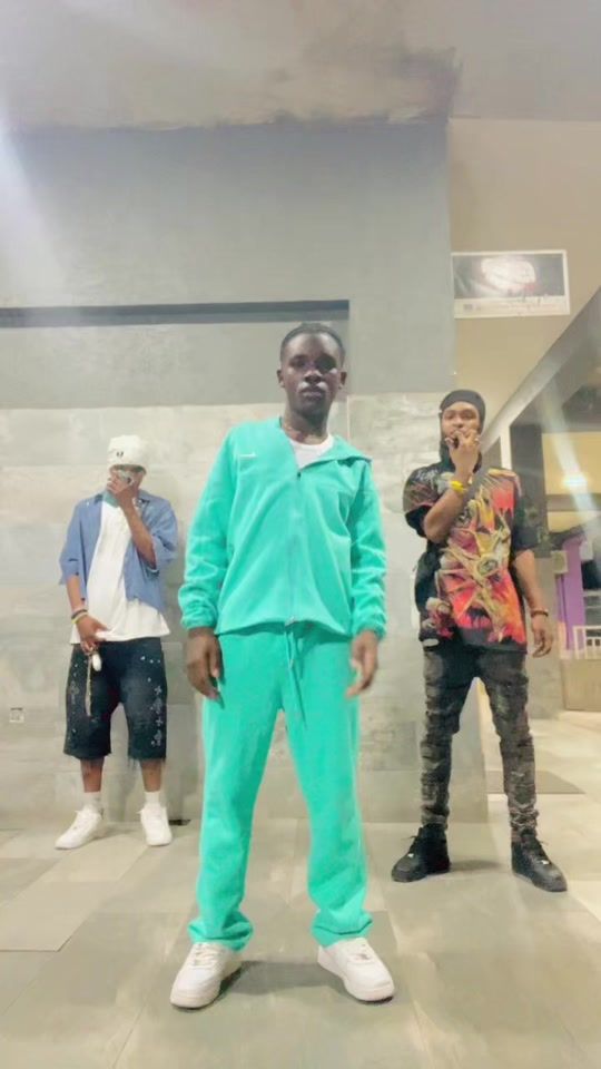 TikTok video thumbnail by basic_.dancerrr